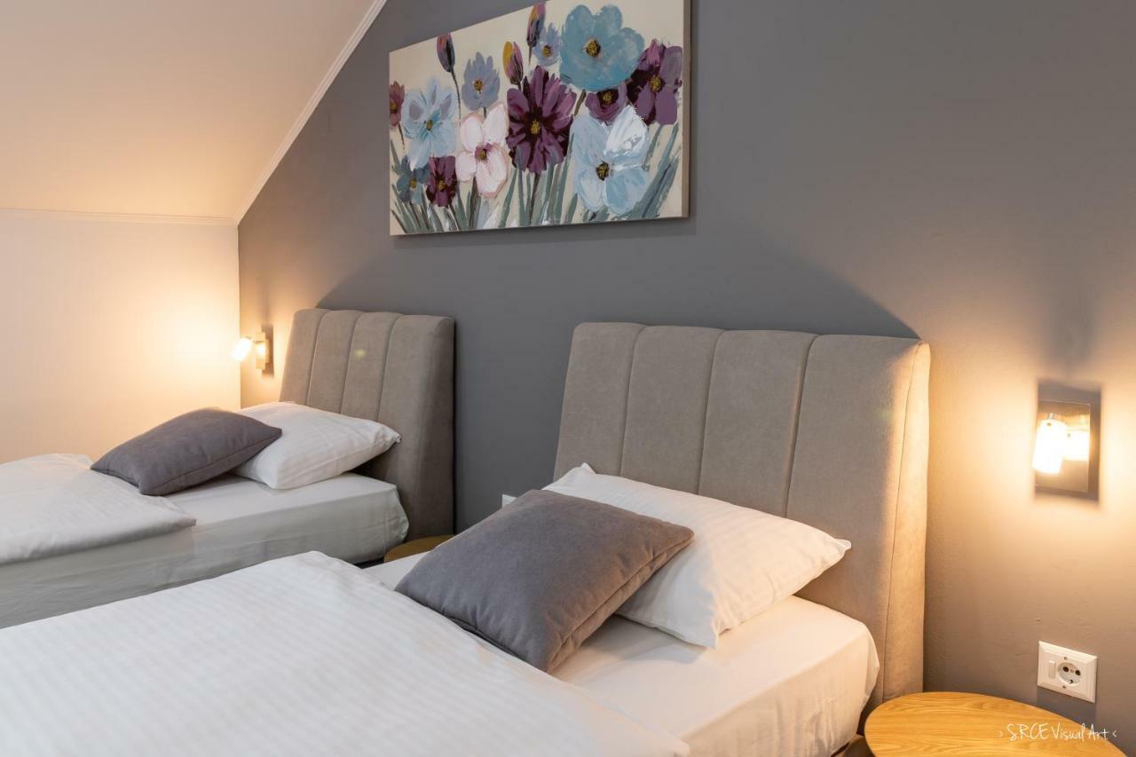 Apartmani Gundulić Osijek Bagian luar foto