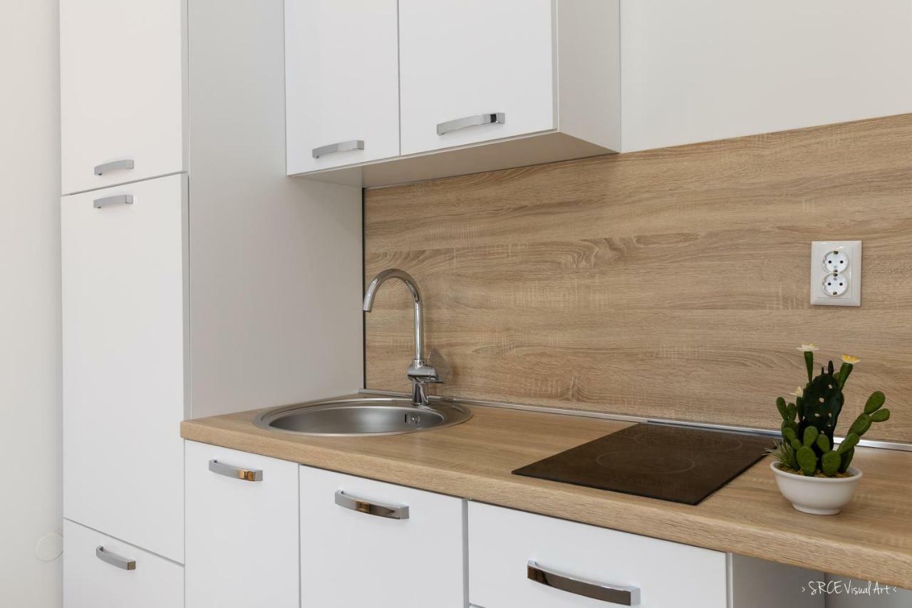 Apartmani Gundulić Osijek Bagian luar foto
