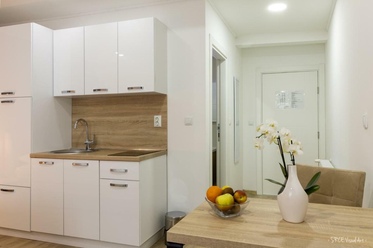 Apartmani Gundulić Osijek Bagian luar foto