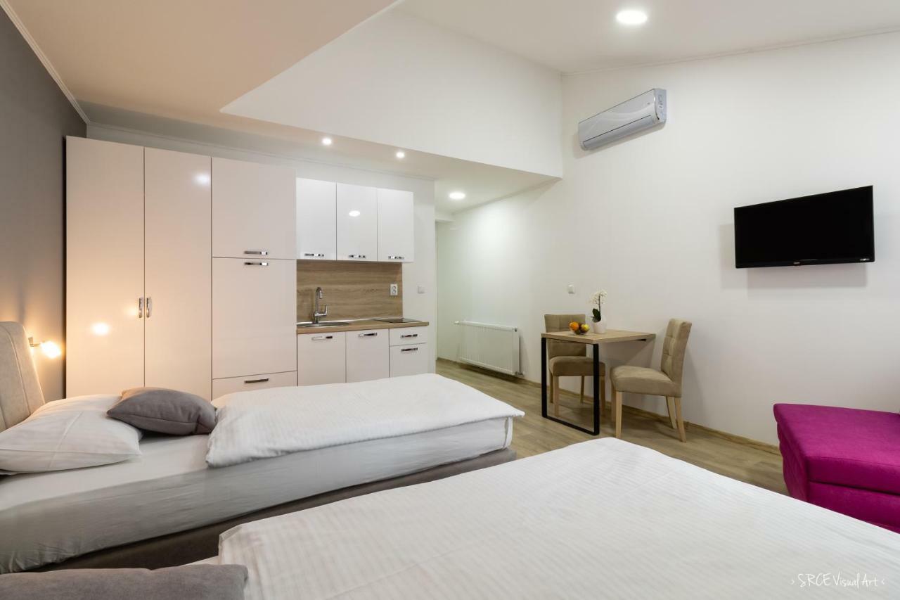 Apartmani Gundulić Osijek Bagian luar foto